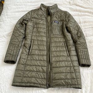Patagonia Women’s insulated Puff Parka